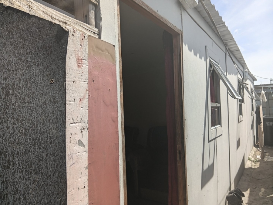 5 Bedroom Property for Sale in Bishop Lavis Western Cape